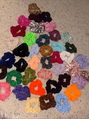 Velvet Scrunchie Hair Set — Assorted Colors